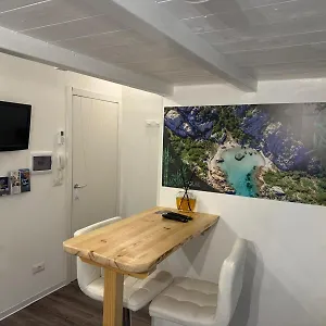 Lime - Bamboo Guest house